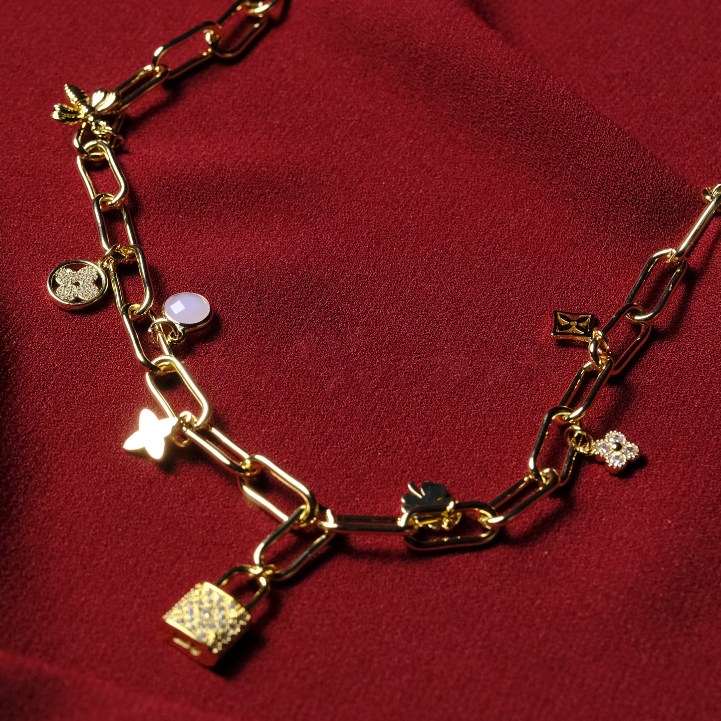 Aurea Charms